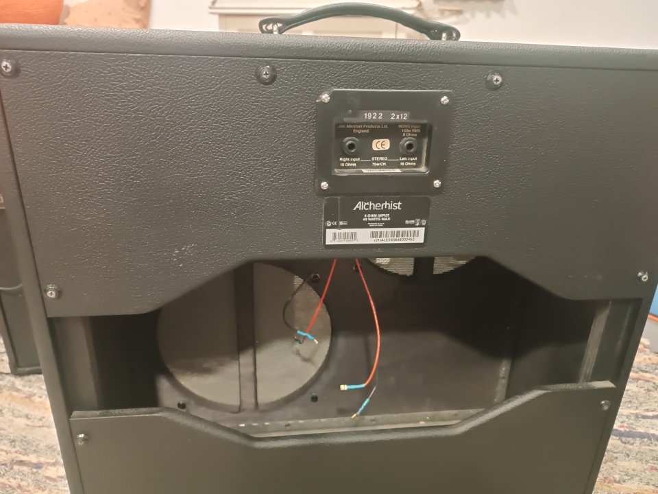 Caja 2x12 Bogner alchemist