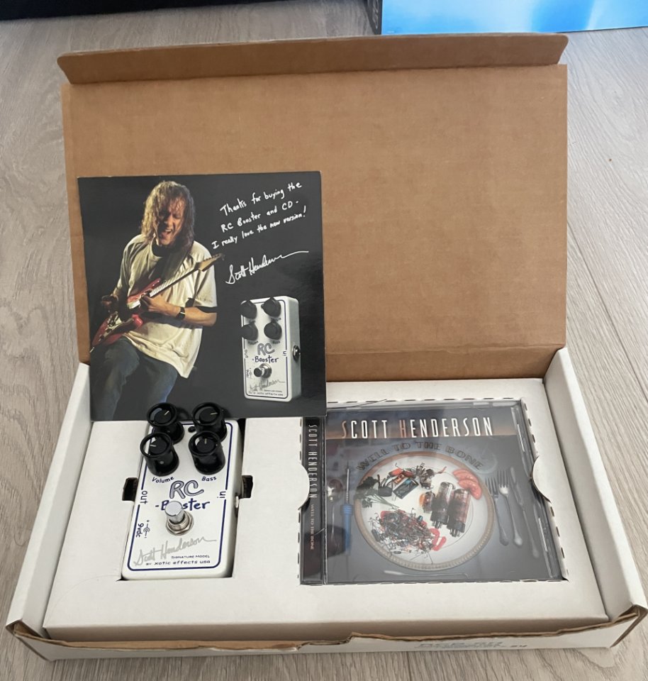 Xotic RC Booster Scott Henderson Edition + CD de segunda mano · Foto 2 de 3 · Girona · 230 €