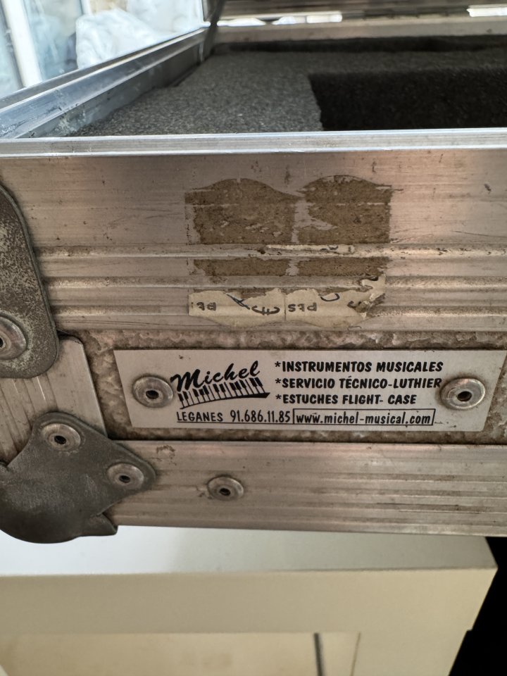 Flight case jazzmaster de segunda mano · Foto 2 de 3 · Valencia · 50 €