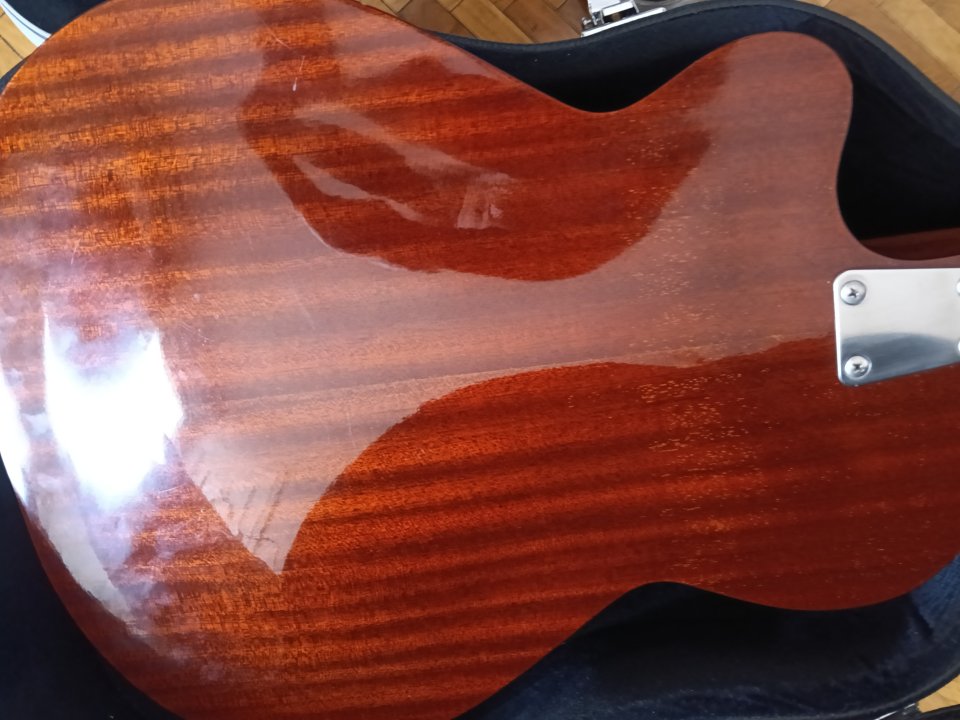 Guitarra archtop Eko Model 100 de los 60 de segunda mano · Foto 5 de 10 · Madrid · 450 €