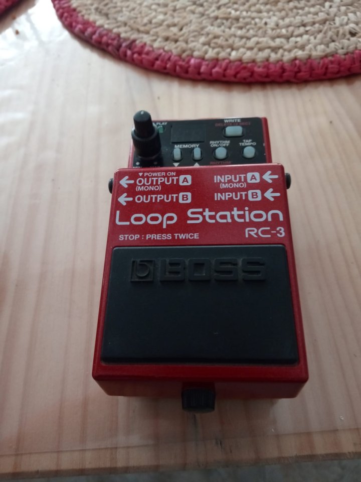Vendo looper Boss RC-3 de segunda mano · Foto 2 de 5 · Madrid · 85 €