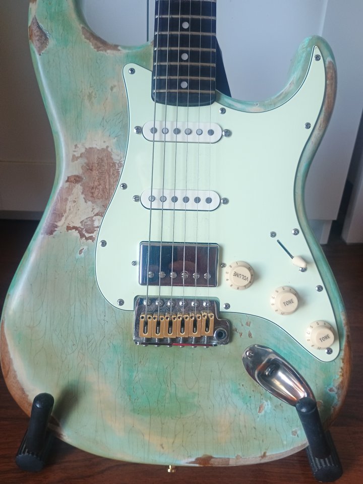 Stratocaster Layla Guitars de segunda mano · Foto 7 de 10 · Barcelona · 1400 €