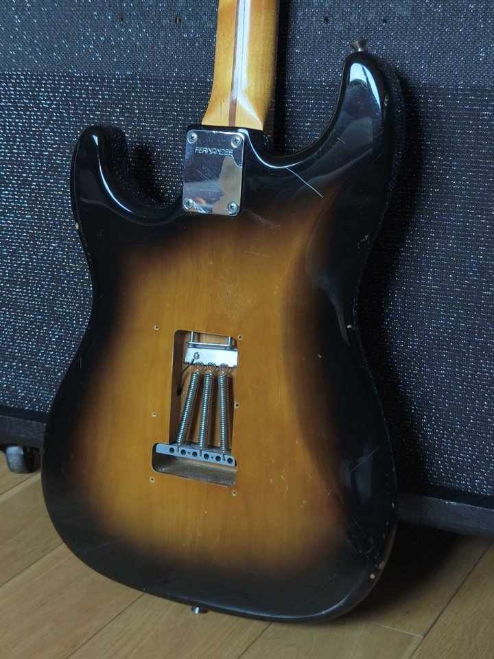 Fernandes The Revival RST-38 Stratocaster R-8 de segunda mano · Foto 8 de 10 · Zaragoza · 625 €