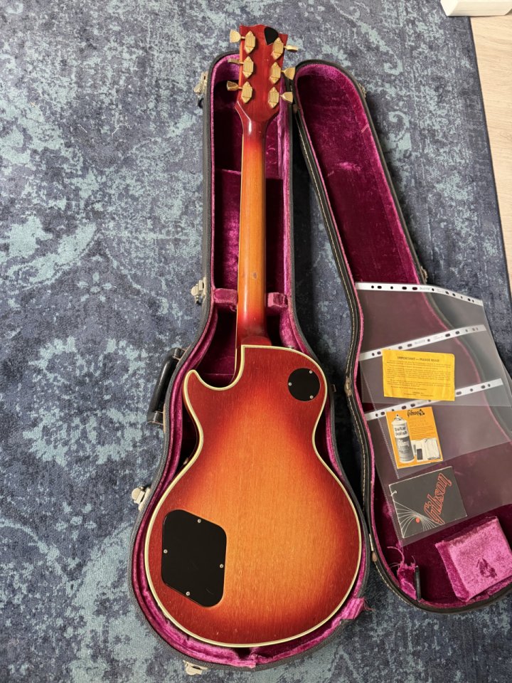 1974 Gibson Les Paul Custom Sunburst - 4.25 kg (Cambio) de segunda mano · Foto 6 de 10 · Madrid · 5500 €