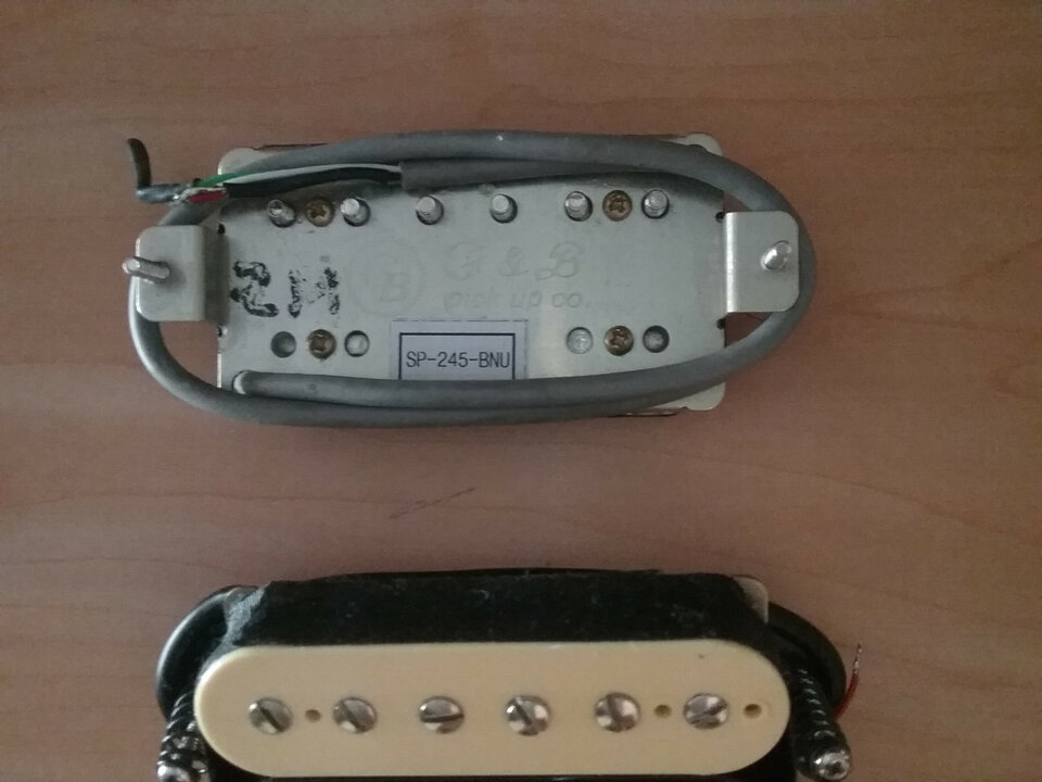 Pastillas PRS y guarda púas Fender