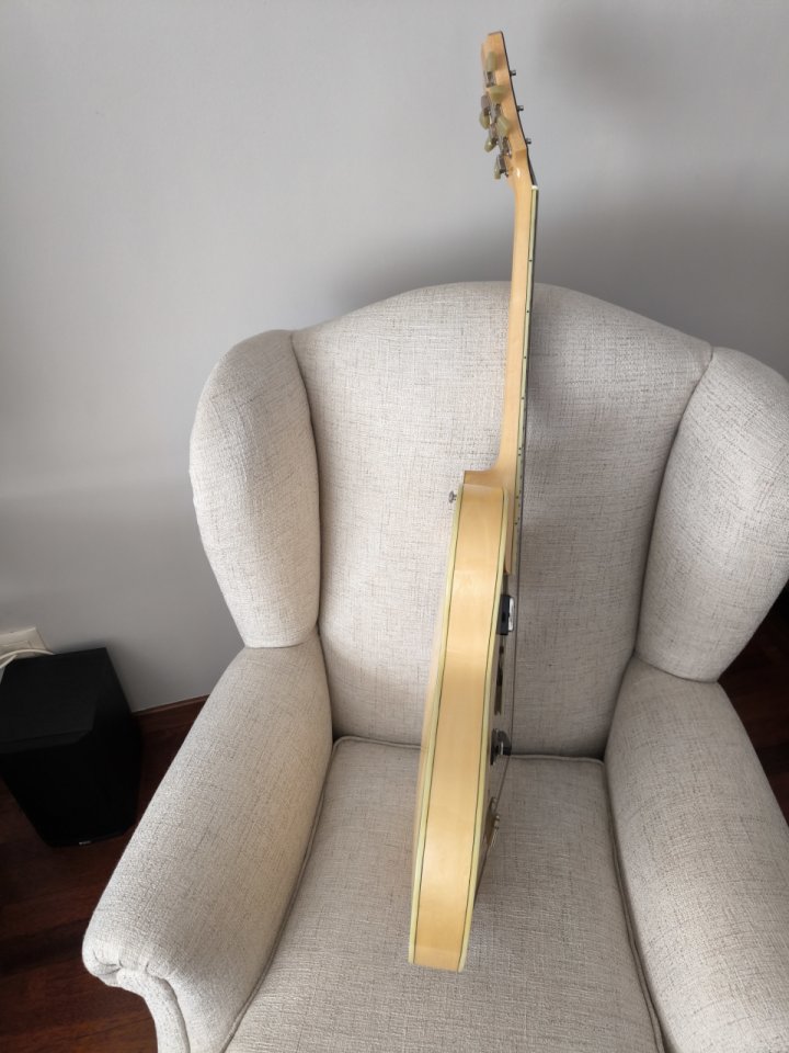 EASTMAN AR-175CE de segunda mano · Foto 3 de 5 · SC Tenerife · 1350 €