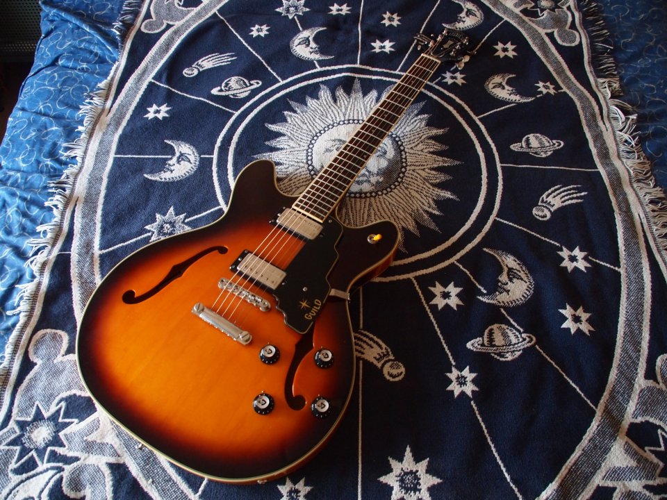 Guild Starfire IV Flamed Maple