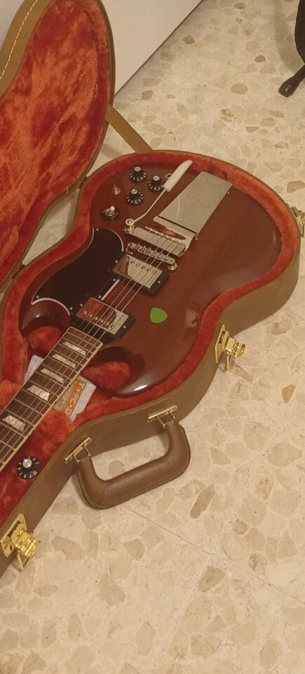 Gibson sg 61 reissue con vibrola maestro