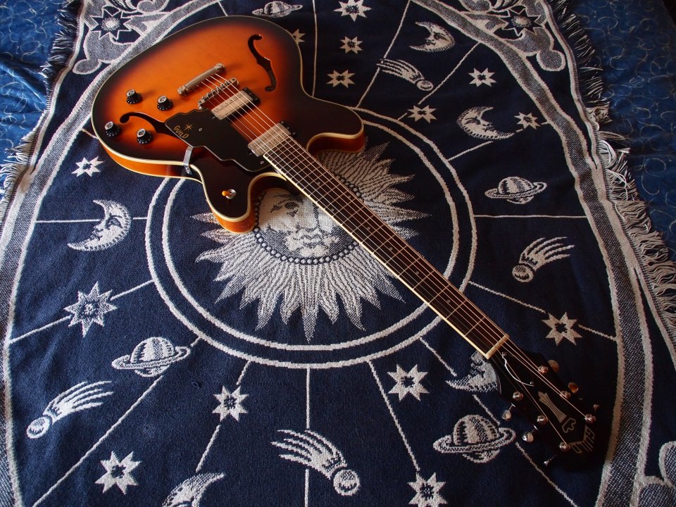 Guild Starfire IV Flamed Maple