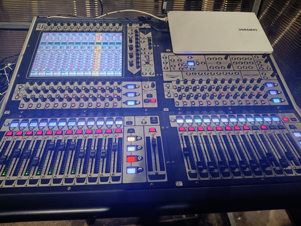 Digico SD8/24 Core 2 + Madi Rack 48/24