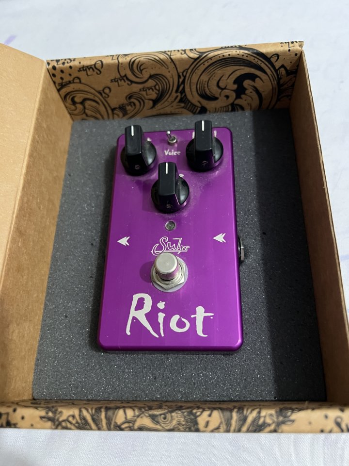 Pedal Suhr Riot