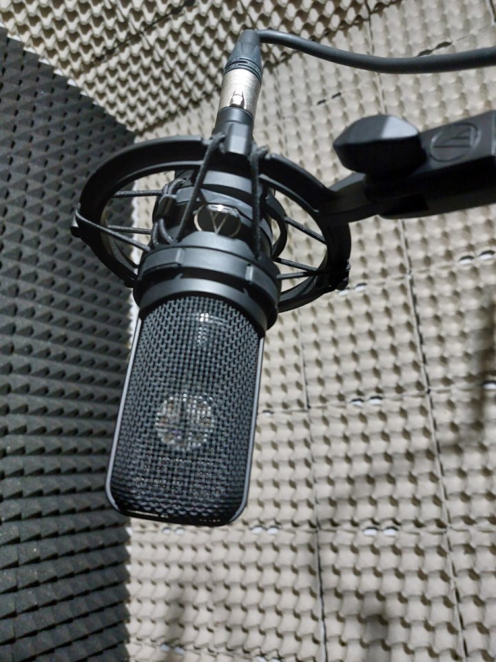 Micrófono de estudio Audiotécnica AT4050 impecable, tres patrones polares.