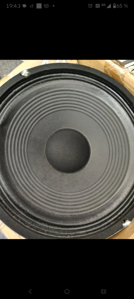altavoz de 12 pulgadas Laney H1265 de segunda mano · Foto 3 de 3 · Sevilla · 25 €