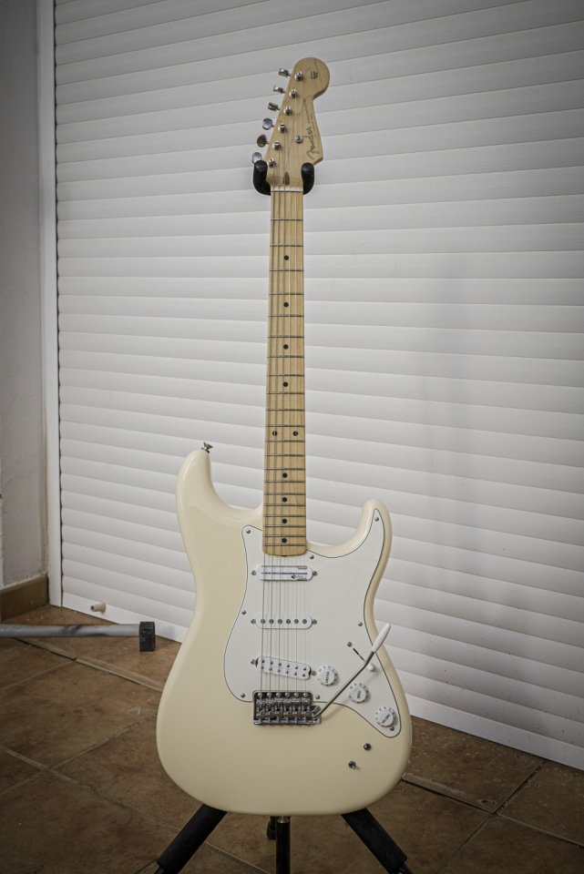 Fender Ed OBrien Signature Stratocaster con Sustainer de segunda mano · Foto 1 de 10 · Málaga · 1200 €