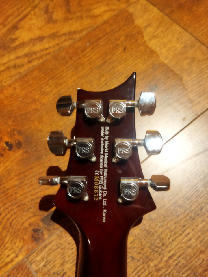 Guitarra PRS SE 245, Singlecut.