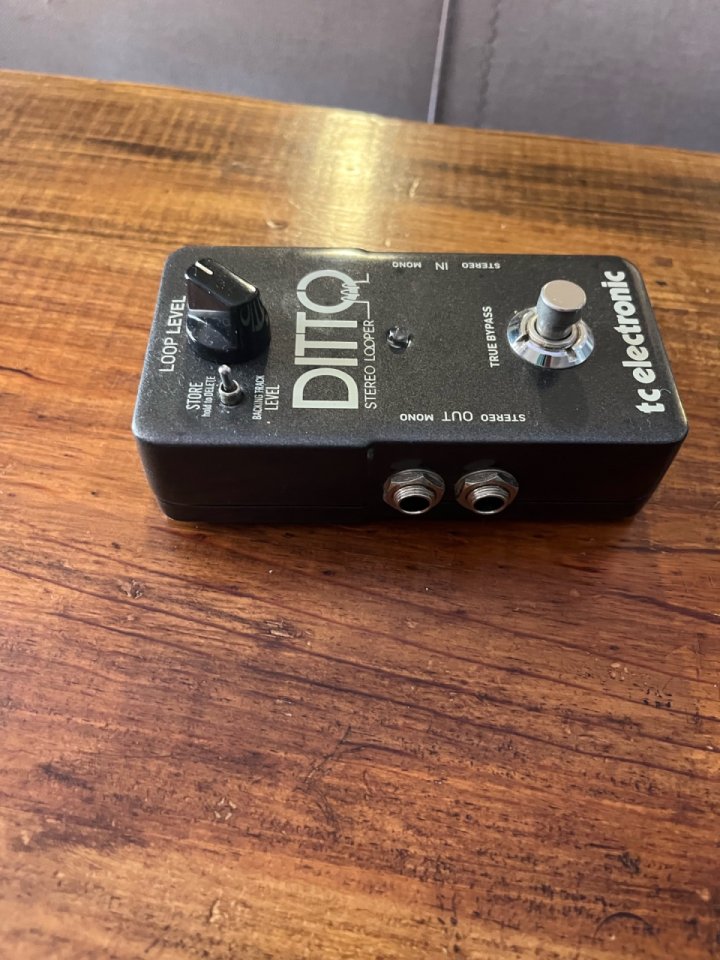 TC electronic Ditto looper stereo de segunda mano · Foto 3 de 5 · Valencia · 50 €