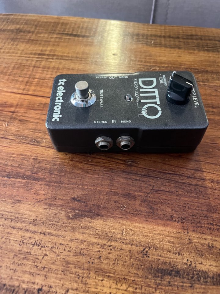 TC electronic Ditto looper stereo de segunda mano · Foto 4 de 5 · Valencia · 50 €