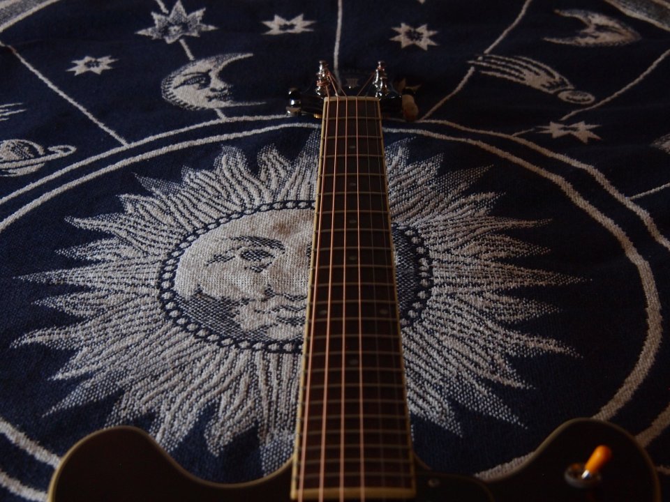 Guild Starfire IV Flamed Maple