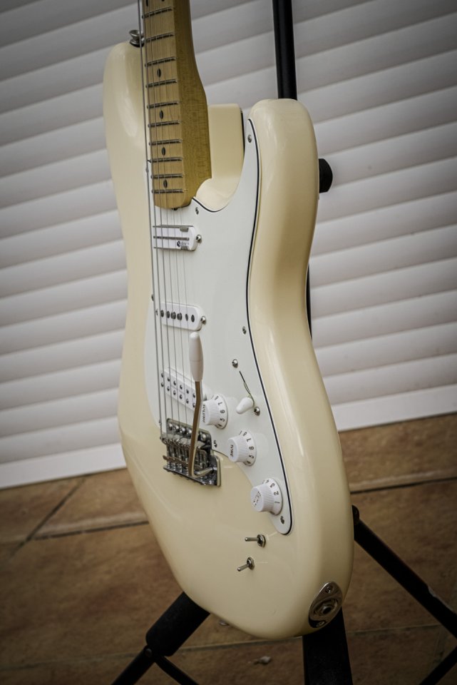 Fender Ed OBrien Signature Stratocaster con Sustainer de segunda mano · Foto 6 de 10 · Málaga · 1200 €