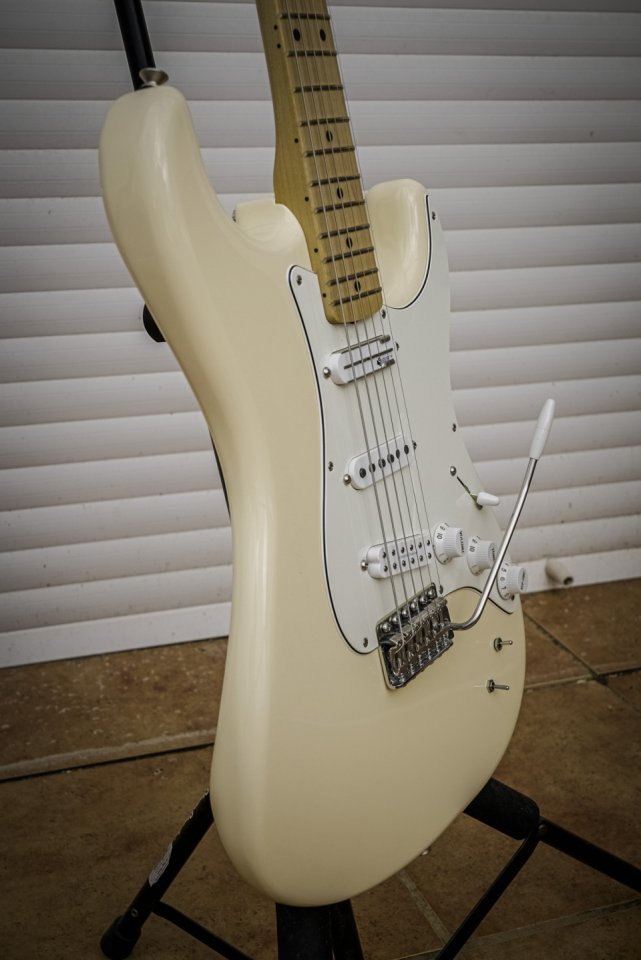 Fender Ed OBrien Signature Stratocaster con Sustainer de segunda mano · Foto 8 de 10 · Málaga · 1200 €