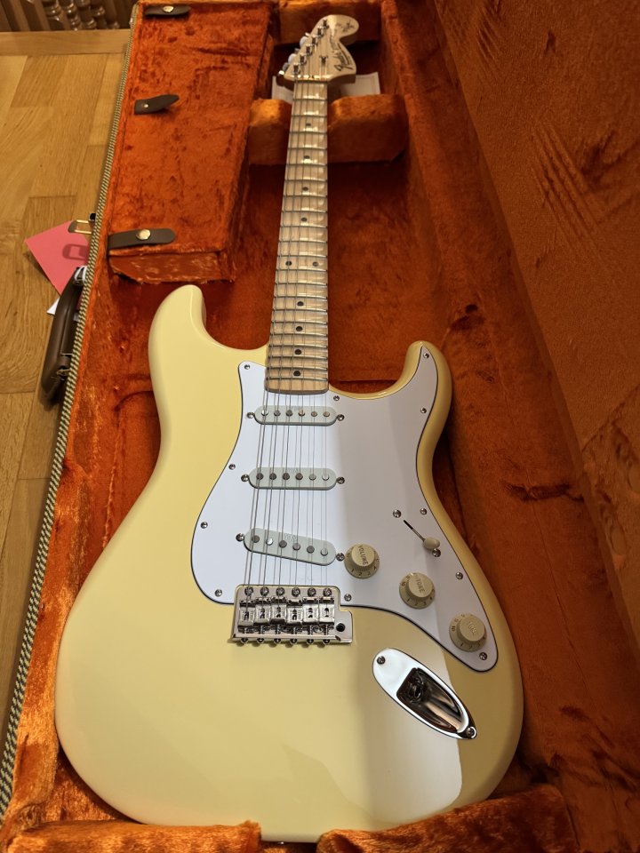 Fender Yngwie Malmsteen MN VW de segunda mano · Foto 4 de 10 · Barcelona · 2250 €