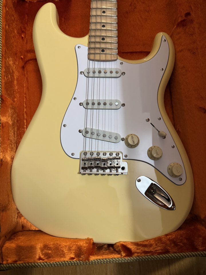 Fender Yngwie Malmsteen MN VW de segunda mano · Foto 7 de 10 · Barcelona · 2250 €