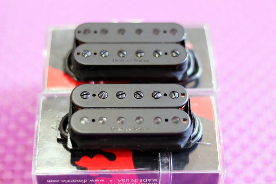Pareja humbuckers Duncan Solar (gastos de envío incluidos en el precio) de segunda mano · Foto 1 de 3 · Illes Balears · 75 €