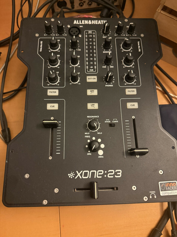 Allen&Heath Xone:23