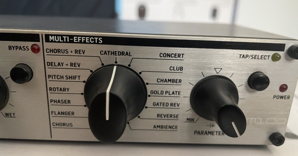 TC Electronic M100 Multi effects de segunda mano · Foto 6 de 6 · Girona · 85 €
