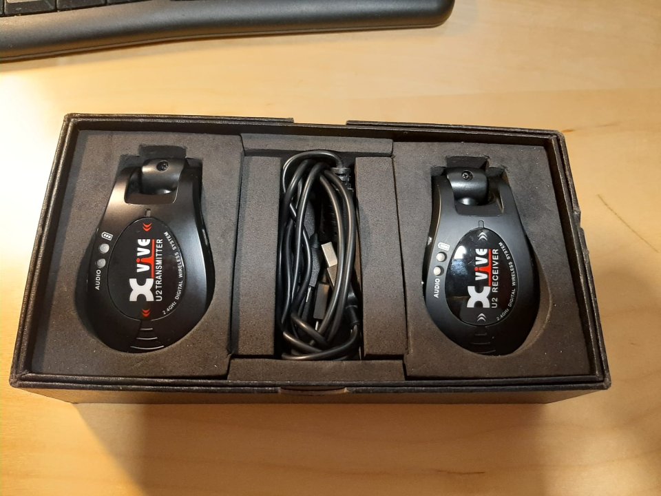 Inalámbrico de guitarra y bajo Xvive U2