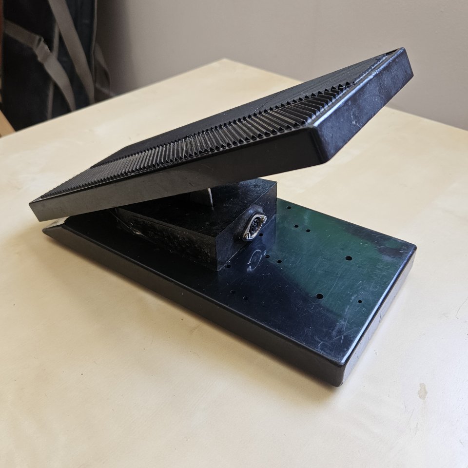 Pedal Órgano Farfisa Compact (BA/54) de segunda mano · Foto 1 de 4 · Sevilla · 40 €