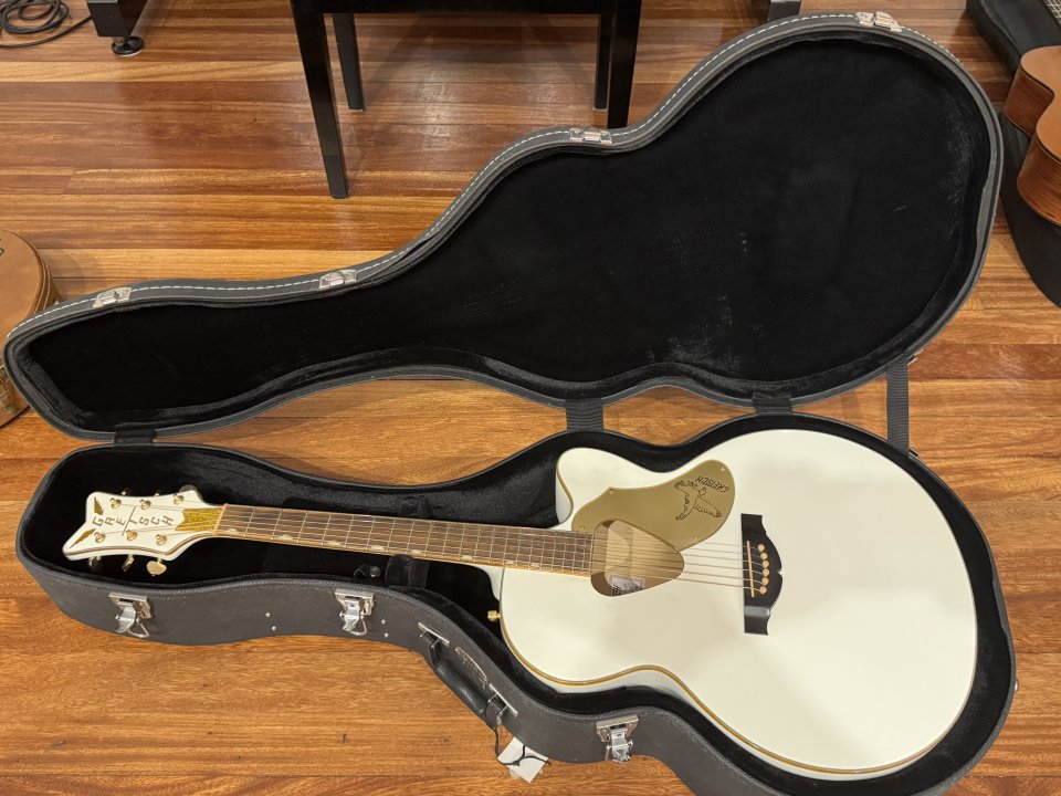 Gretsch Rancher Falcón acústica de segunda mano · Foto 2 de 2 · Bizkaia · 500 €