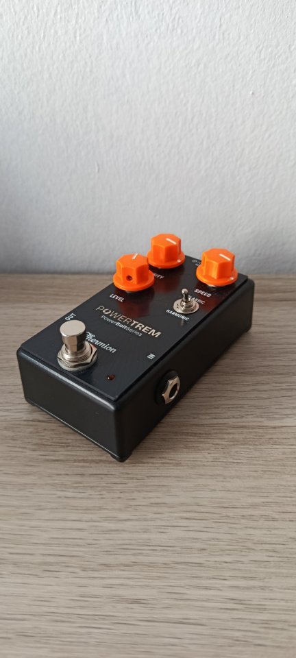 PowerTrem Thermion trémolo harmónico de segunda mano · Foto 2 de 4 · Girona · 100 €