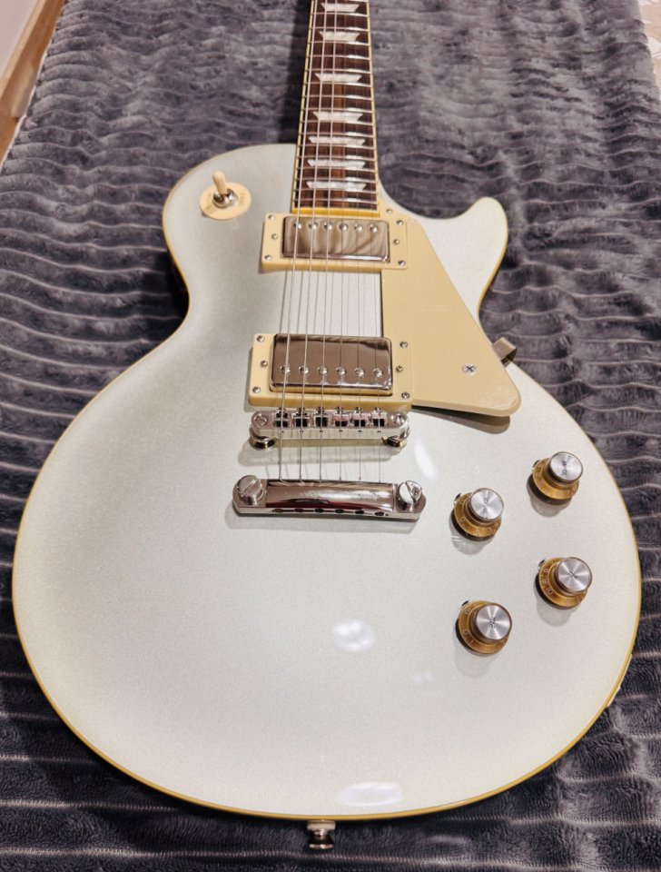 Epiphone Les Paul Standard 60s Inspired by Gibson, Silver Mist de segunda mano · Foto 1 de 10 · SC Tenerife · 415 €