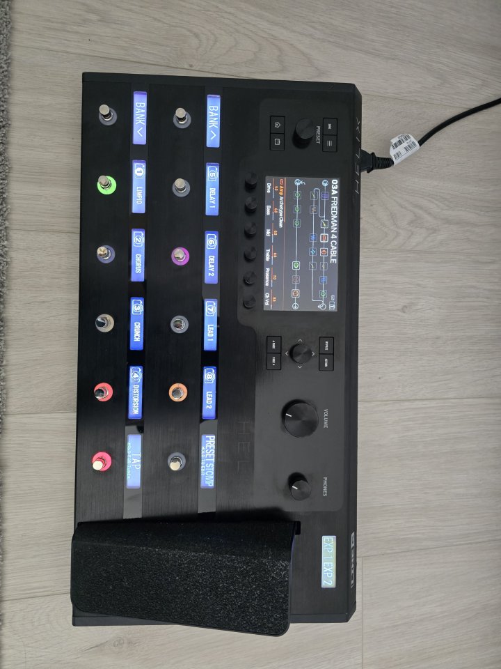 Line 6 Helix Floor + Funda Hx de segunda mano · Foto 4 de 8 · Burgos · 799 €