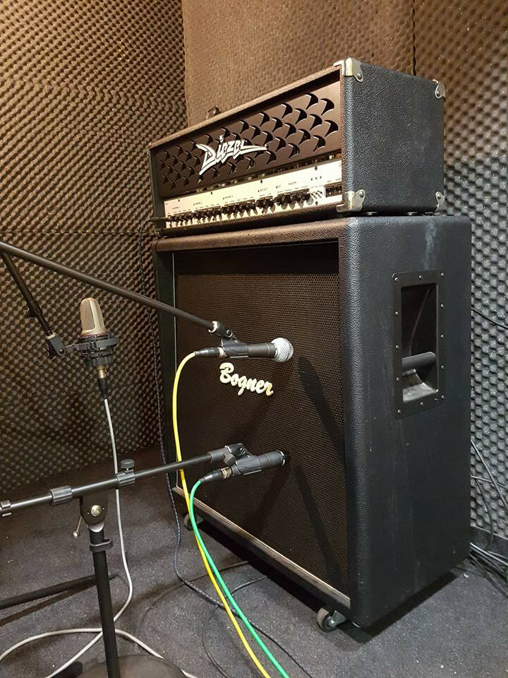 DIEZEL HERBERT // Regalo Hard Case//