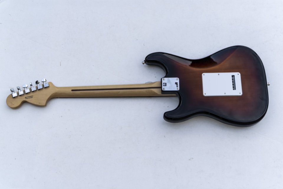 Fender stratocaster performer de segunda mano · Foto 5 de 10 · Cáceres · 750 €