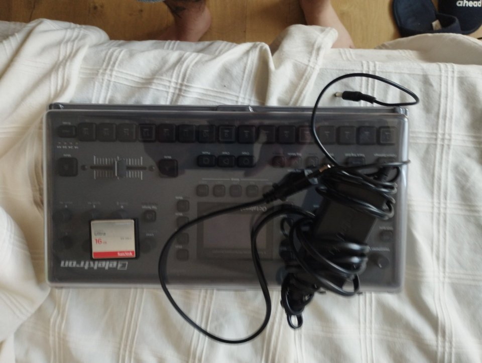 Electrón Octatrack MKII - pack completo de segunda mano · Foto 3 de 10 · Bizkaia · 1375 €