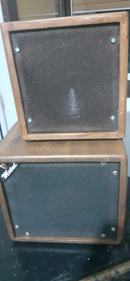 Se hacen pantallas a medida, en madera de Abeto finlandes 18mm.