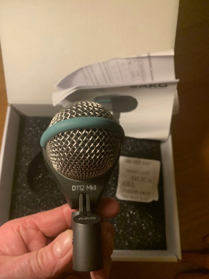 Vendo Micrófono Akg D112 MKII