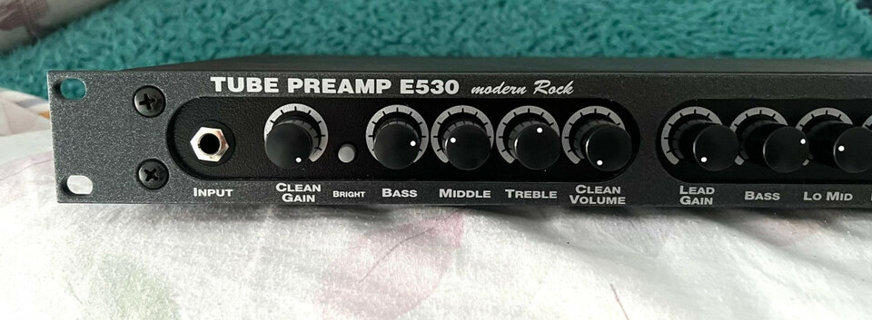 preamplificador a válvulas Engl E530 prácticamente nuevo