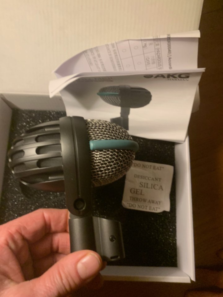 Vendo Micrófono Akg D112 MKII