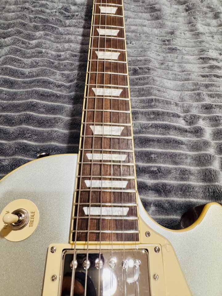 Epiphone Les Paul Standard 60s Inspired by Gibson, Silver Mist de segunda mano · Foto 8 de 10 · SC Tenerife · 415 €