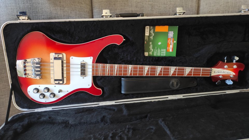 Rickenbacker 4003 Fireglo de segunda mano · Foto 1 de 7 · Barcelona · 2600 €