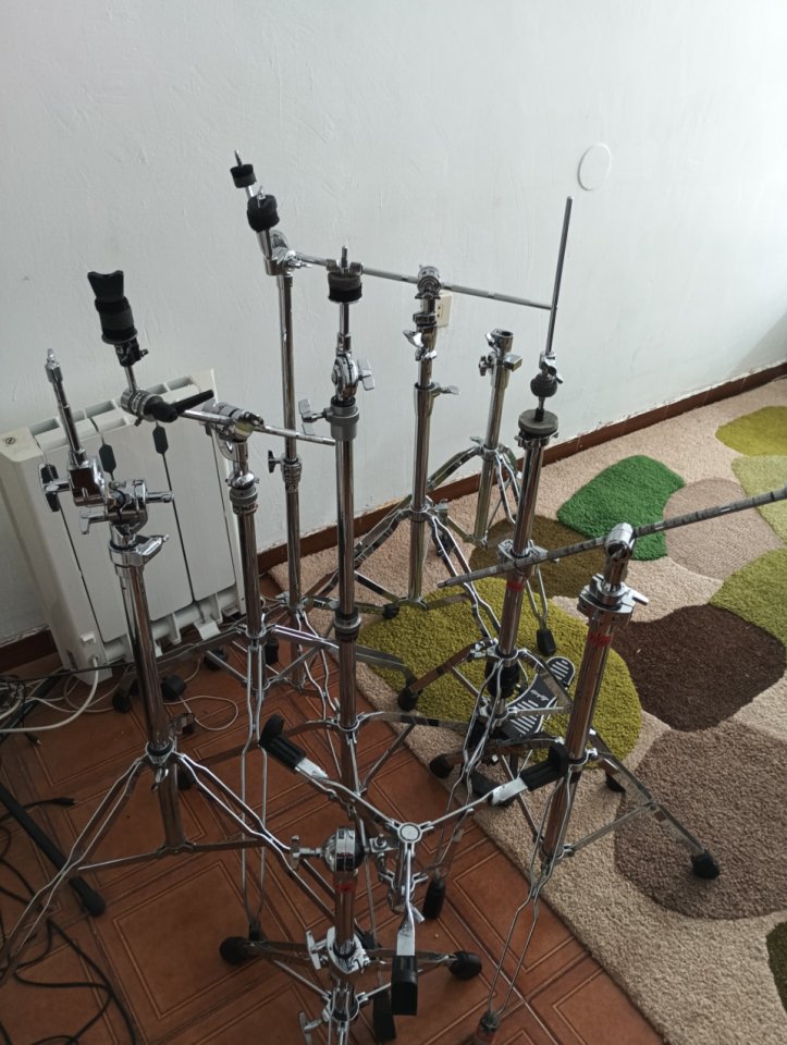 6 Pies de platos + pie de charles + pie de caja de segunda mano · Asturias · 360 €