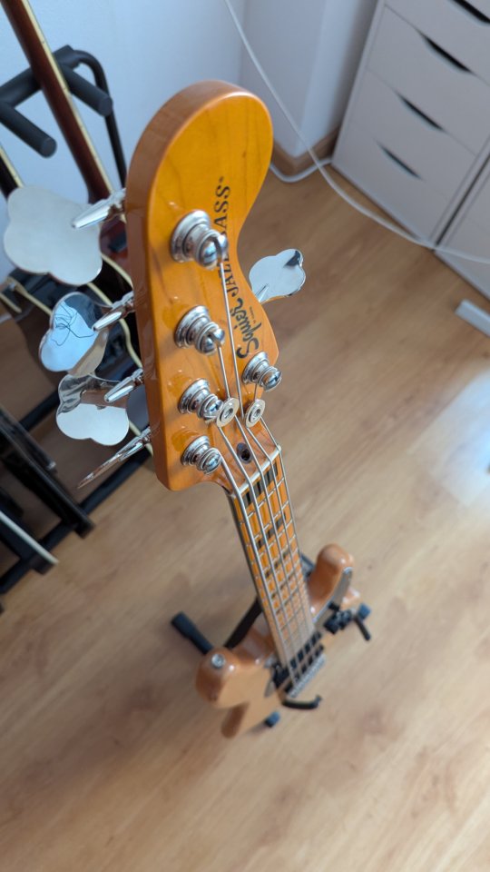 Squier CV 70s Jazz Bass V de segunda mano · Foto 3 de 5 · Ciudad Real · 320 €