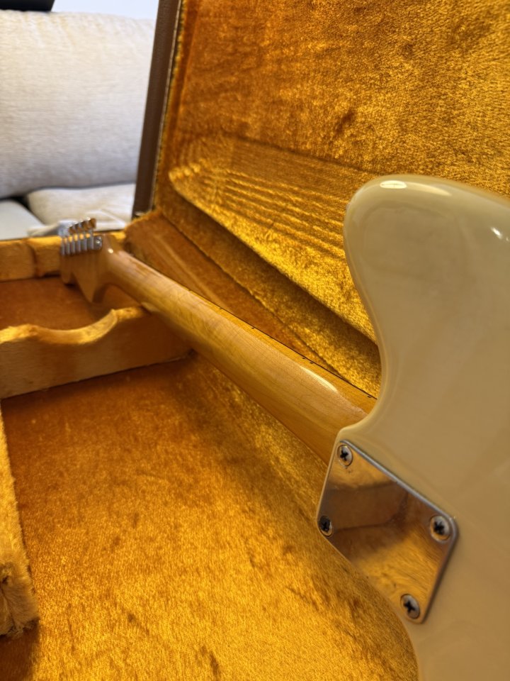 Fender Jazzmaster LE blonde MIJ 1994 de segunda mano · Foto 7 de 10 · Valencia