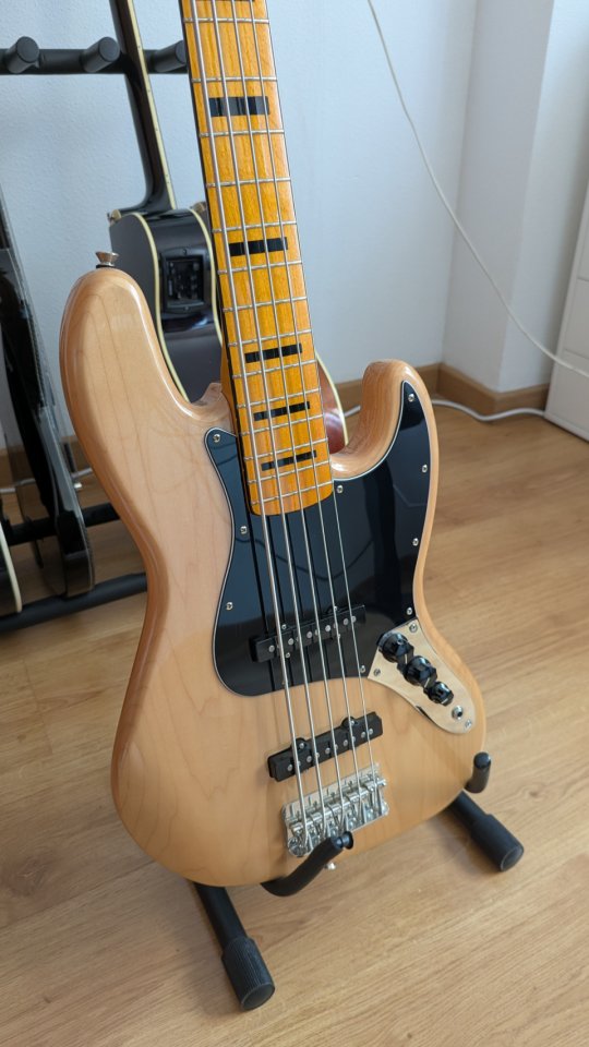 Squier CV 70s Jazz Bass V de segunda mano · Foto 1 de 5 · Ciudad Real · 320 €
