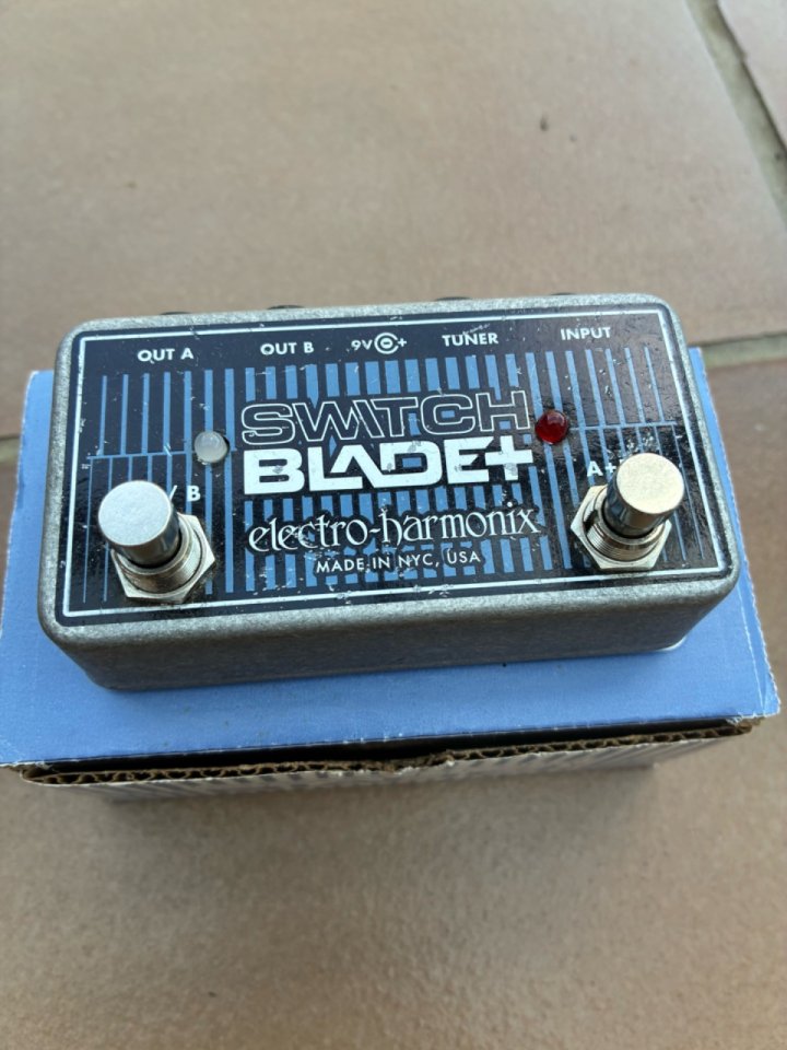 Electro-Harmonix Switchblade+