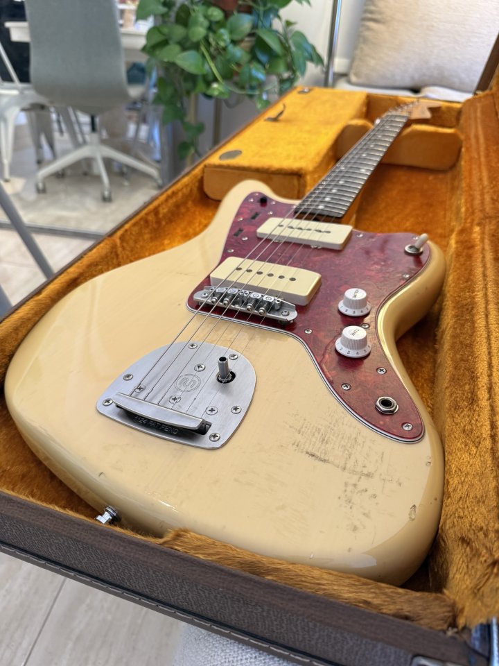 Fender Jazzmaster LE blonde MIJ 1994 de segunda mano · Foto 10 de 10 · Valencia